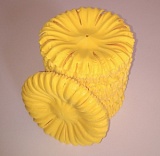 Высечка цветка гвоздики жёлтый