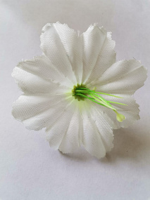 Голова цветка Колокольчик белый